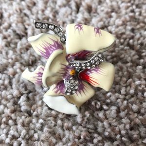 BCBG MaxAzria Double Finger Flower Ring